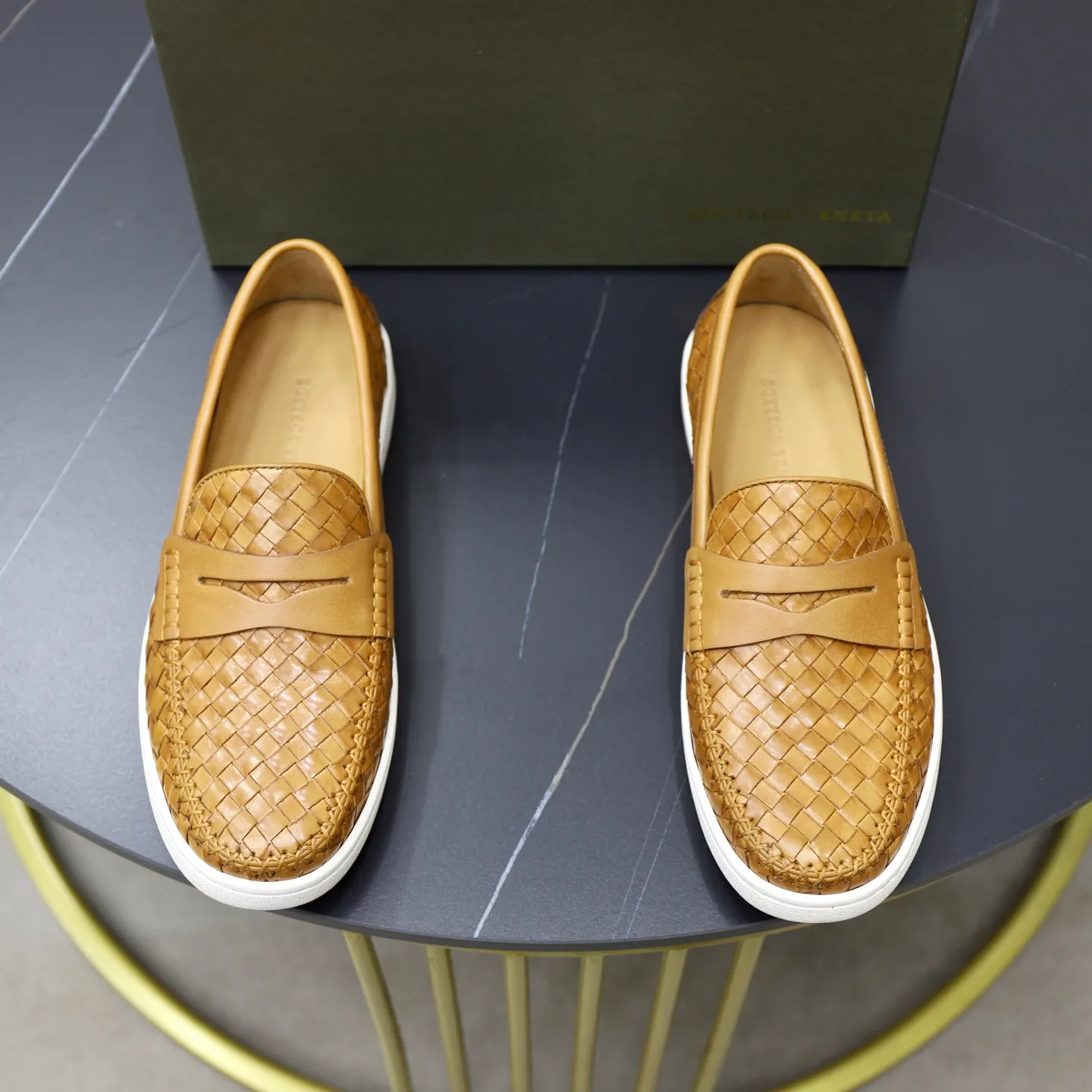 Men's shoes 💰500💰BOTTEG* VENET* - high-end boutique Size: 38-44 (45 custom-made) BV new product, calfskin artificially woven classic style harmoniously blends with contemporary fashion temperament, rubber soles are light and flexible, water-dyed cowhide!